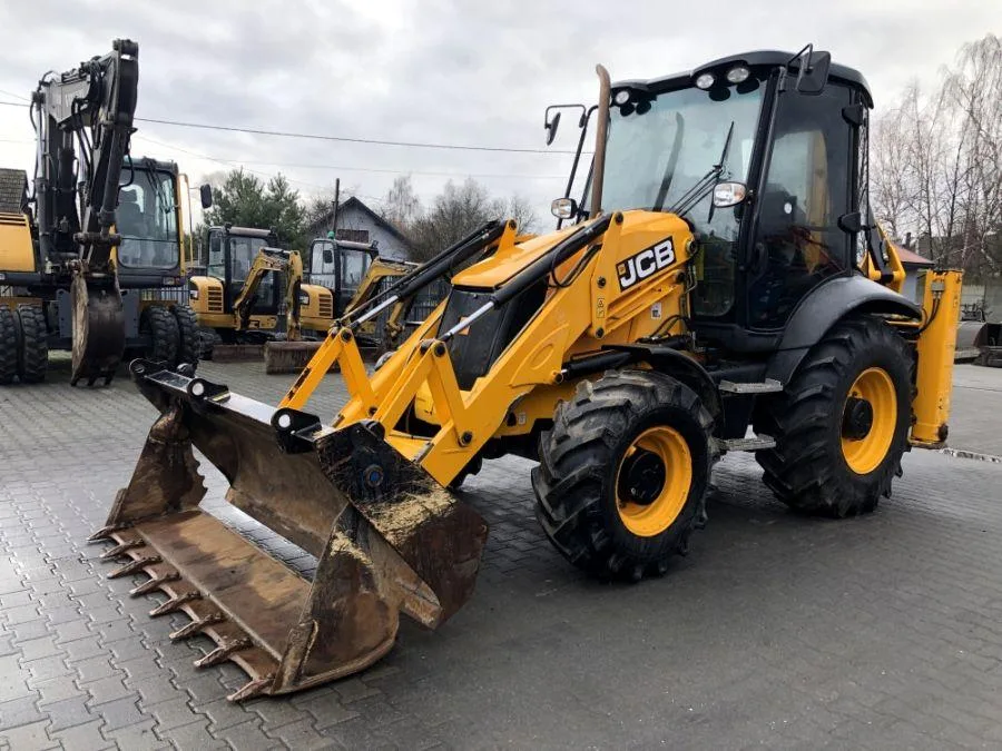 Ce trebuie sa stii cand cumperi un buldoexcavator sh?