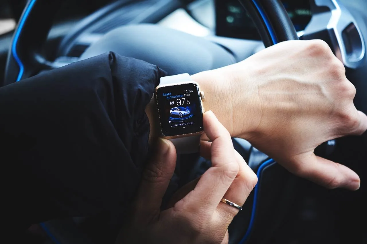 Cum alegem smatwatch-ul sau fitness tracker-ul potrivit