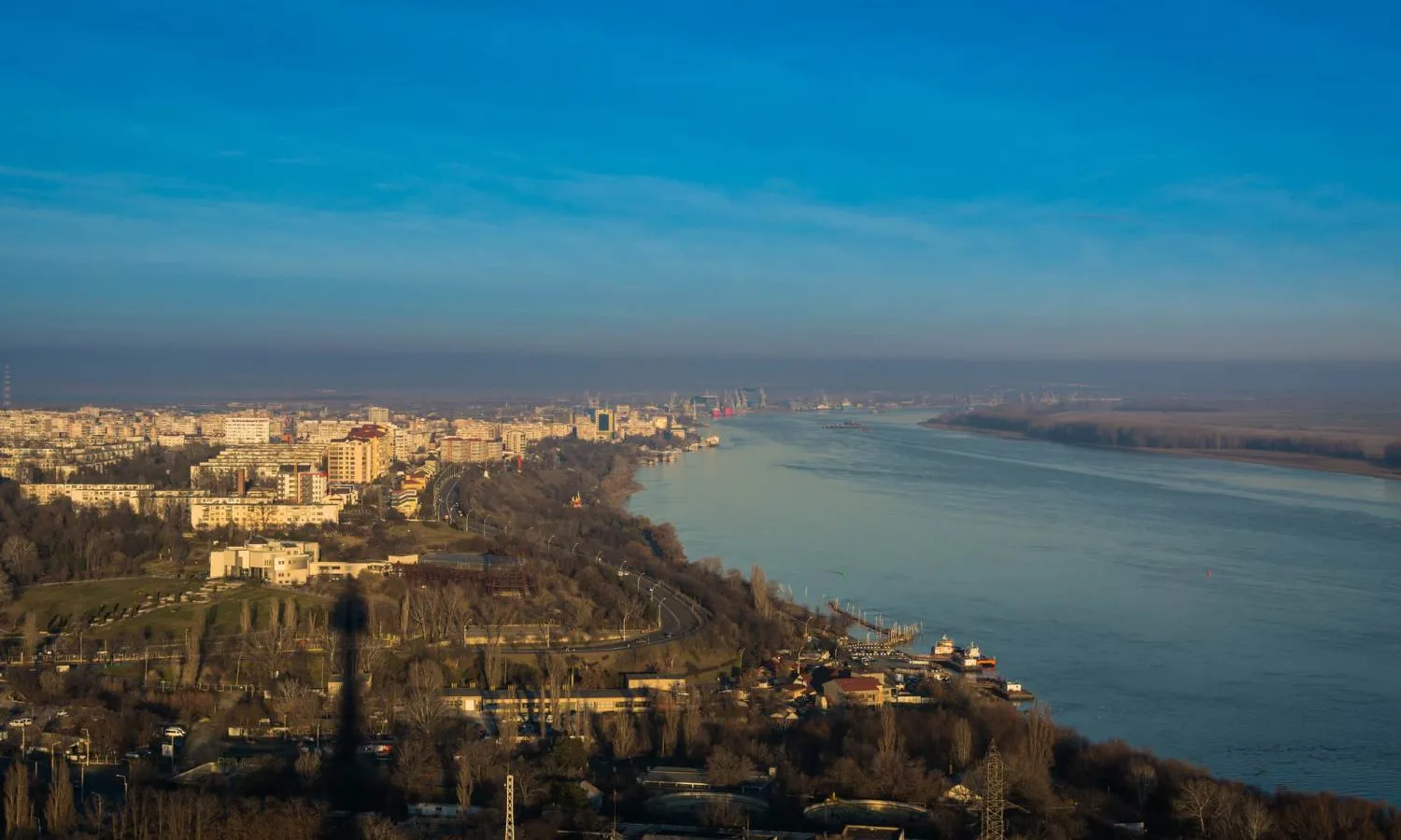 Care sunt tarifele medii pentru o noapte de cazare în Galați