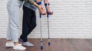 Importanta bastonului ortopedic in viata ta - sfaturi si informatii utile