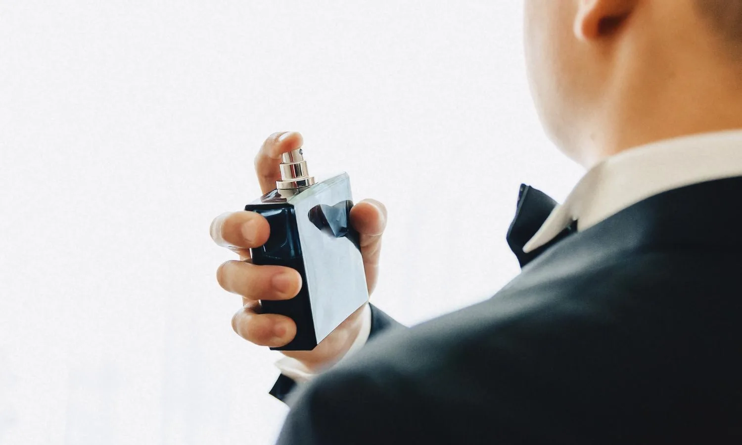 Cum porți corect un parfum