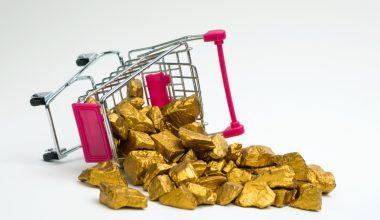 Ce factori influențează valoarea oferită pentru metale prețioase la amanet?