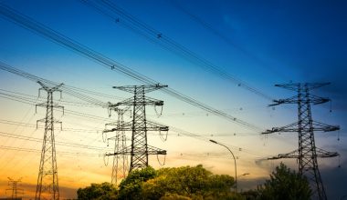 Ce face Hidroelectrica diferit față de marii furnizori privați de energie?