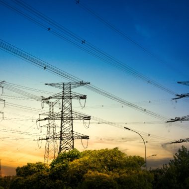 Ce face Hidroelectrica diferit față de marii furnizori privați de energie?