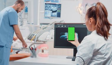 Cum schimbă digitalizarea modul în care medicii stomatologi comandă lucrări protetice?