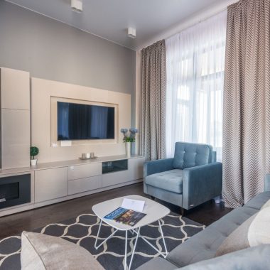 Cum alegi mobilierul potrivit pentru un apartament mic, de la bucătărie până în sufragerie